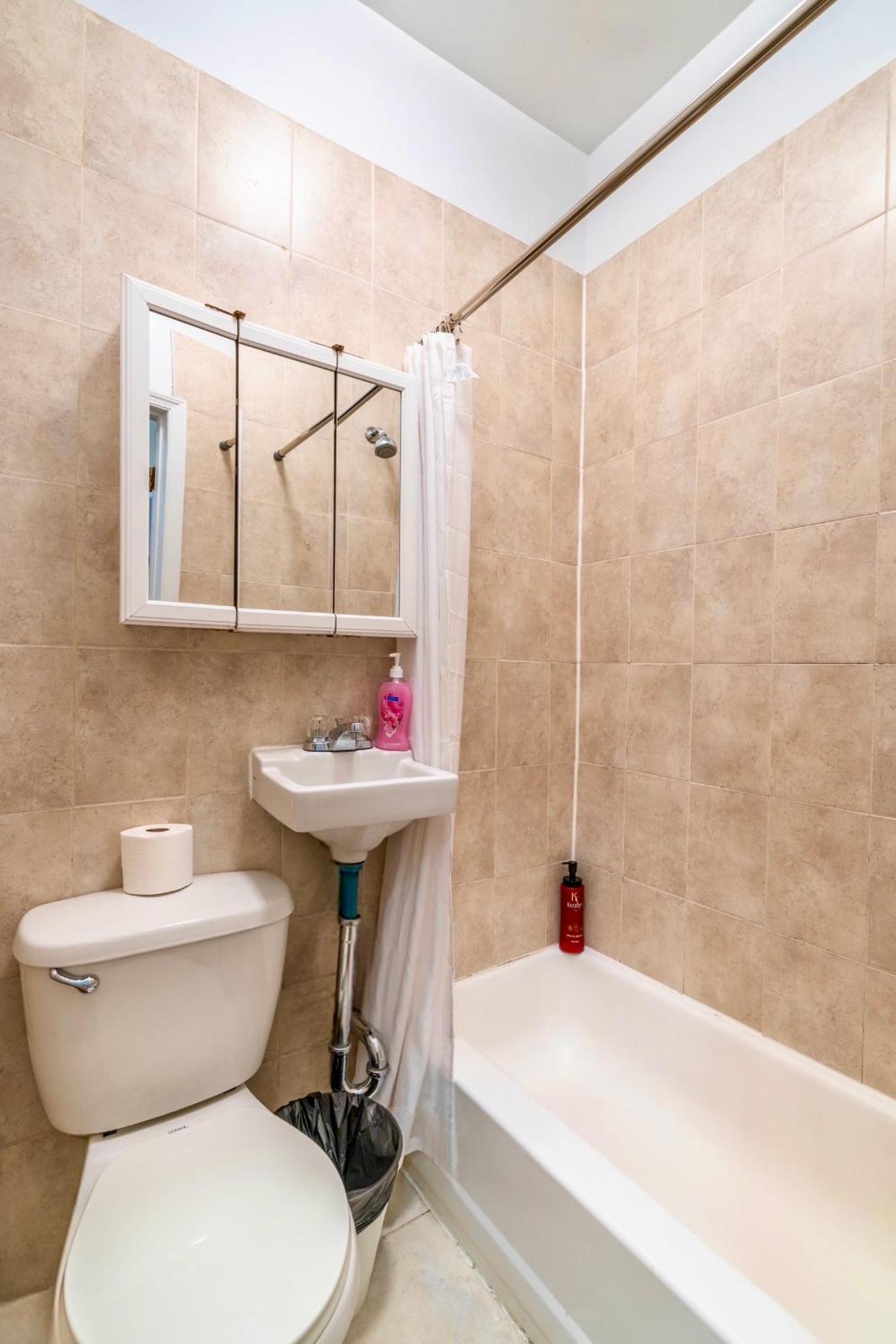 2 Bedroom Hidden Upscale Oasis New York Exteriör bild